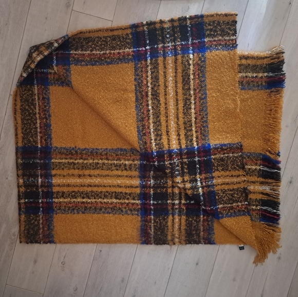 Blanket Scarf - Picture 8 of 10